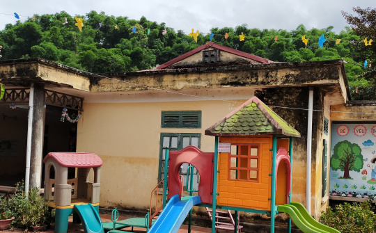 Lang Chánh: Dính hàng loạt sai phạm, Hiệu trưởng Trường Mầm non bị cách chức Bí thư chi bộ