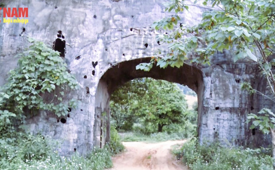 Kon Tum: Hoang tàn nham nhở khu nghỉ dưỡng tại xã Kon Đào