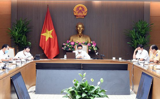 Khẩn trương triển khai hệ thống quản lý tiêm chủng vaccine COVID-19