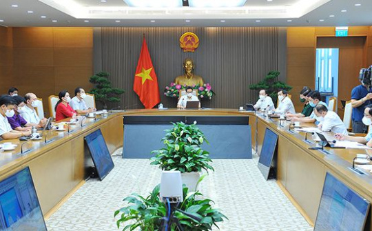 Triển khai tổng đài gọi điện tự động để nắm bắt các trường hợp có triệu chứng nghi ngờ