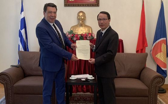 Đề xuất về Lãnh sự danh dự nước ngoài tại Việt Nam