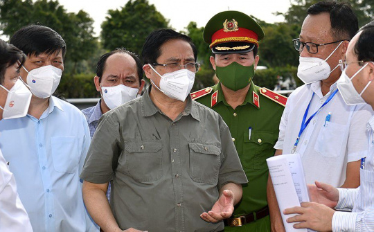 Phòng, chống dịch COVID-19 phải tránh quan liêu, không xa dời nhân dân