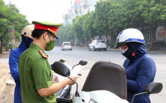 Hà Nội: Người đi đường chỉ cần giấy đi đường và giấy tờ tuỳ thân
