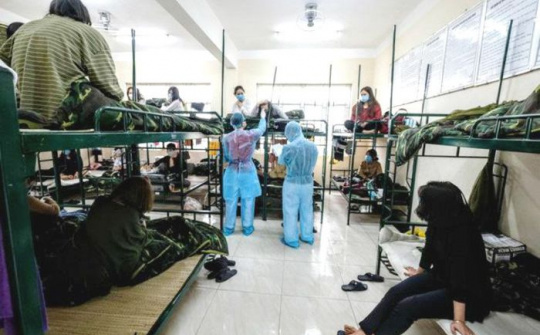 “Vạch lá tìm sâu” trong phòng chống dịch