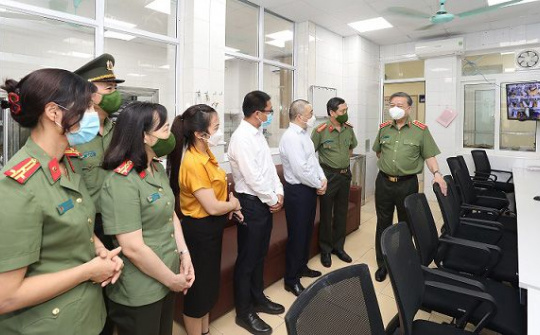 Bộ trưởng Tô Lâm kiểm tra công tác khám, chữa bệnh tại Bệnh viện 19-8 Bộ Công an