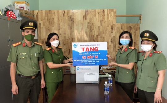 Hội Phụ nữ Công an Đắk Nông đồng hành cùng lực lượng Công an xã