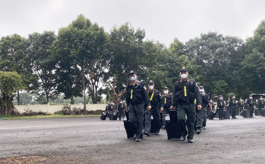 Trung đoàn CSCĐ Tây Nguyên tiếp tục điều động hàng trăm cán bộ, chiến sĩ vào miền Nam chống dịch