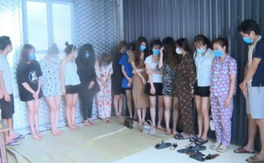 Thanh Hóa: Bắt quả tang hơn 20 nam, nữ sử dụng ma túy tại quán karaoke giữa mùa dịch