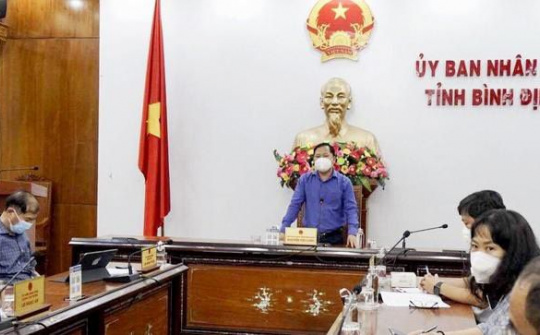 Đình chỉ công tác với giám đốc sở  Du lịch Bình Định do chơi Golf trong lúc giãn cách xã hội