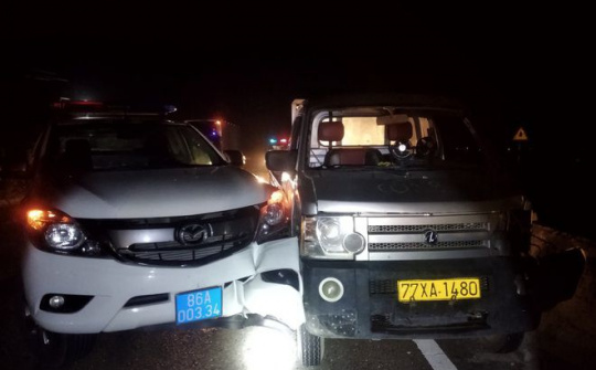 Thanh niên trộm xe tải "thông chốt" kiểm soát dịch để chạy trốn