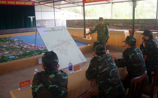 Bộ Tư lệnh Quân khu 5 vừa tổ chức tập huấn cho khung diễn tập khu vực phòng thủ tỉnh Phú Yên