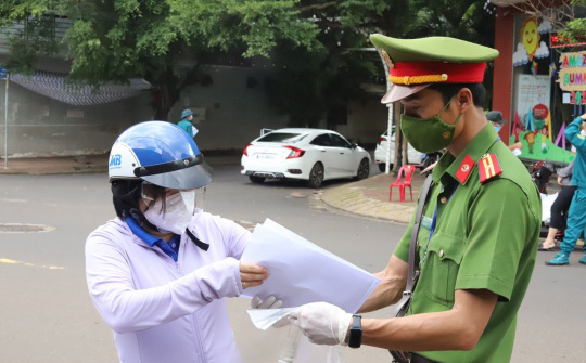 TP Buôn Ma Thuột - Đắk Lắk: Xử phạt hơn 2,4 tỷ đồng về vi phạm công tác phòng, chống dịch