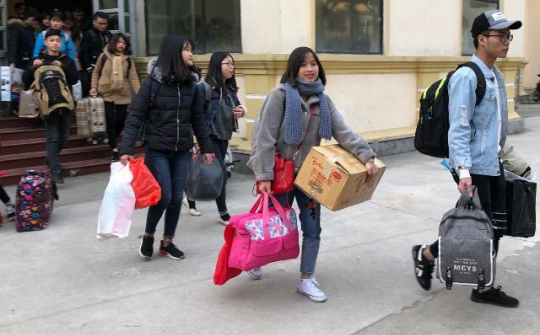 Đừng “làm khó” người dân về quê đón Tết