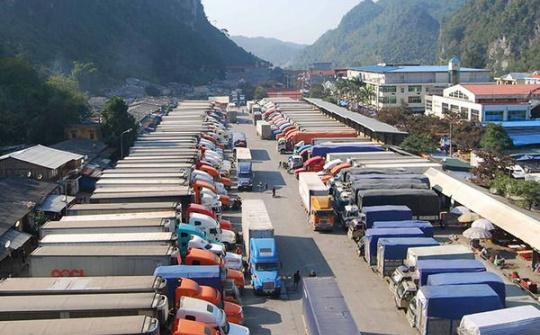 Sớm khắc phục tình trạng ùn tắc hàng hóa tại các cửa khẩu biên giới phía bắc