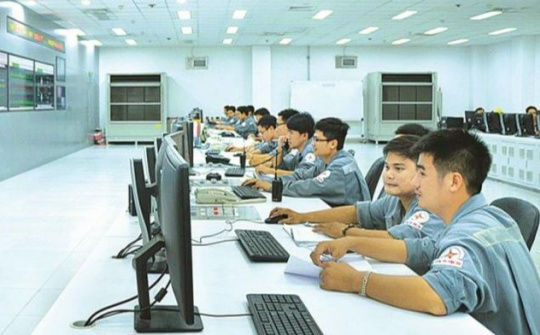 Một số giải pháp phát triển nguồn nhân lực chất lượng cao phục vụ sự nghiệp công nghiệp hóa, hiện đại hóa đất nước