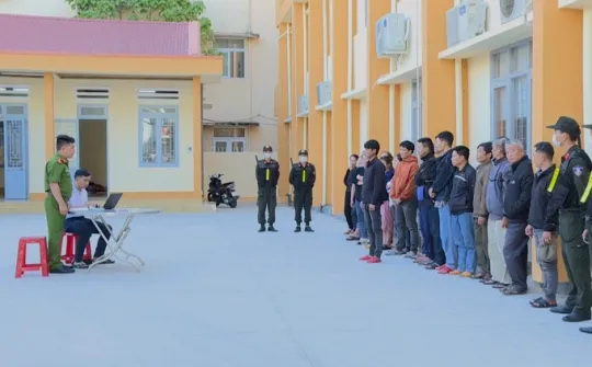 Đắk Lắk: Triệt phá thành công đường dây đánh bạc bằng hình thức ghi đề lên đến nghìn tỷ