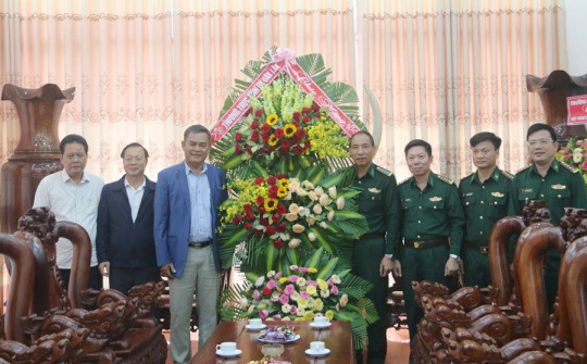 Đắk Lắk: Chúc mừng BCH Bộ đội Biên phòng tỉnh nhân 78 năm ngày thành lập QĐND Việt Nam
