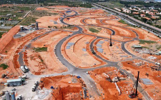 Bình Thuận: Ngăn chặn các giao dịch tài sản đứng tên 5 cá nhân là cựu lãnh đạo UBND tỉnh và các Sở