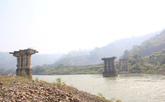  Đắk Lắk: Tháo dỡ cây cầu bị lãng quên suốt 20 năm