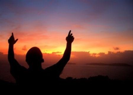 CHẠM - Một cảm nhận về giá trị sống