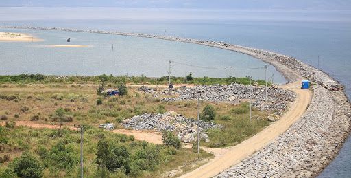 “Luật hóa” hoạt động lấn biển