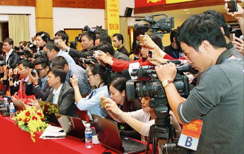 Quyền tự do ngôn luận: Luật quy định ra sao?