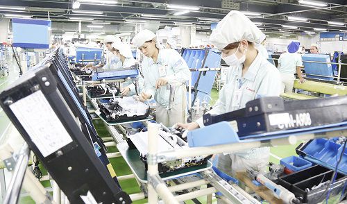 Hoàn thiện chính sách tài chính thu hút vốn đầu tư trực tiếp nước ngoài tại Việt Nam