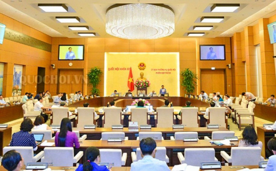 Quyền tiếp cận thông tin trong hoạt động lập pháp