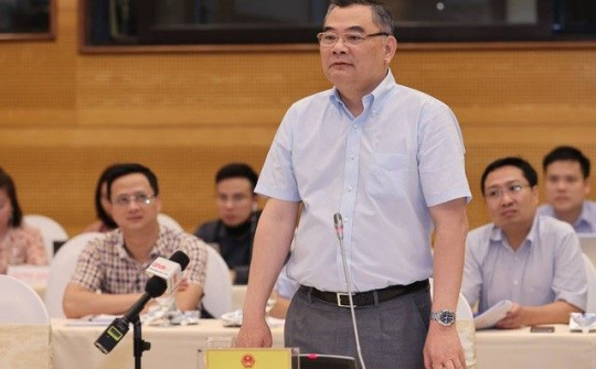 FLC thu lợi bất chính 975 tỷ; Việt Á bôi trơn 800 tỷ đồng