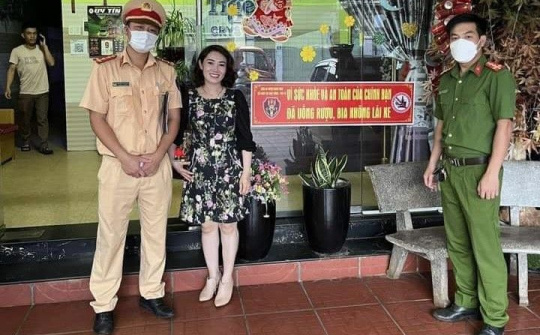 Công an TT Kon Dơng tuyên truyền thông điệp “Đã uống rượu, bia thì không lái xe”