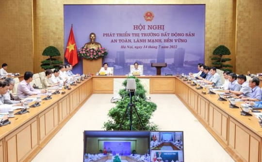 Hoàn thiện khung khổ pháp lý để thị trường phát triển minh bạch, bền vững