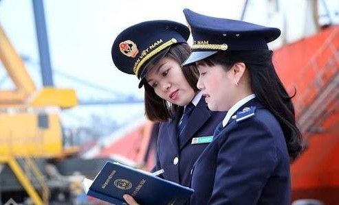 Nâng cao hiệu quả việc phổ biến pháp luật hải quan