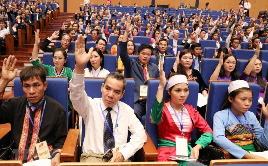 Hoàn thiện pháp luật về thực hiện dân chủ ở cơ sở