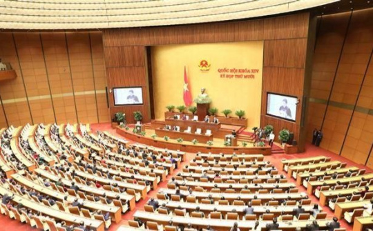 Cải cách thể chế và hoàn thiện chính sách, pháp luật về quản lý tài nguyên, bảo vệ môi trường