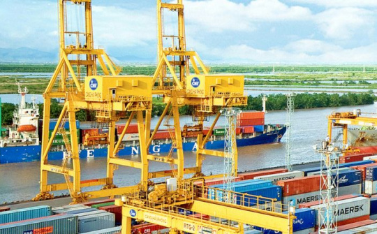 Sửa đổi, bổ sung một số điều của các Nghị định quy định liên quan đến hoạt động kinh doanh trong lĩnh vực hàng hải