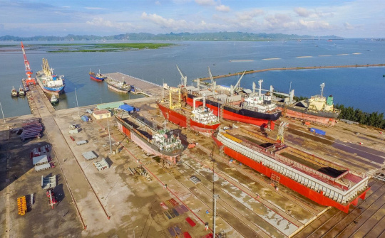 Phân cấp thẩm quyền dừng hoạt động cơ sở phá dỡ tàu biển cho Cục Hàng hải Việt Nam