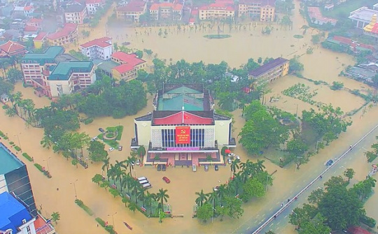 Tập trung ứng phó, khắc phục hậu quả mưa lũ tại khu vực Trung Bộ