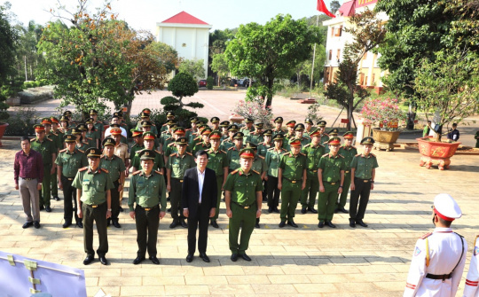 Công an Đắk Nông tổ chức Lễ báo công dâng Bác