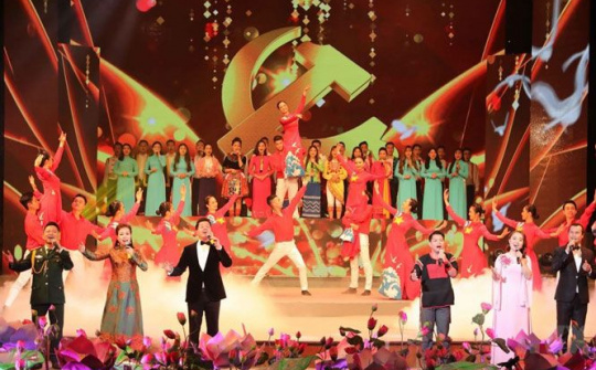 Văn nghệ sĩ với bảo vệ nền tảng tư tưởng của Đảng, đấu tranh phản bác các quan điểm sai trái, thù địch