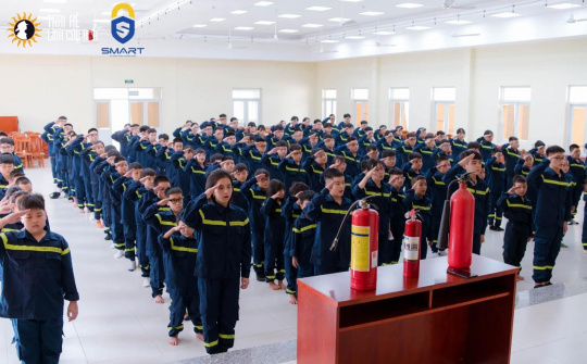 Trại hè lính cứu hỏa: Trải nghiệm khó quên của các em "lính cứu hỏa" nhí!