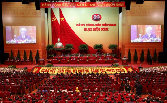 Định hướng, giải pháp giải quyết tốt mối quan hệ giữa thực hành dân chủ và tăng cường pháp chế, bảo đảm kỷ cương xã hội ở nước ta