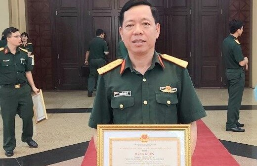 Thượng tá Nguyễn Tiến Sỹ đạt giải Nhì tại Hội thi giảng dạy chính trị toàn quân