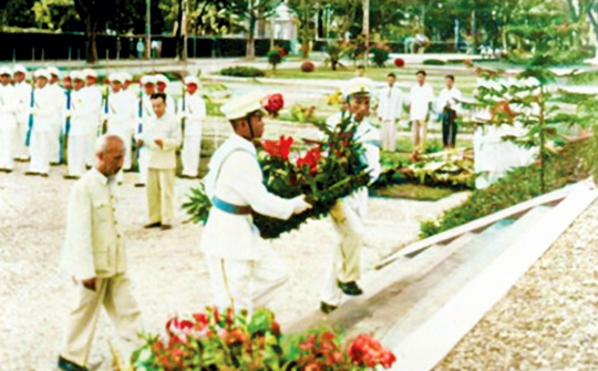 Tấm lòng của Bác Hồ với thương binh, liệt sĩ