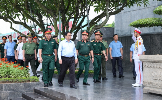 Thủ tướng Phạm Minh Chính kiểm tra công tác tu bổ định kỳ Lăng Chủ tịch Hồ Chí Minh