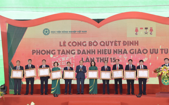 Thành lập Hội đồng cấp Nhà nước xét tặng danh hiệu "Nhà giáo Nhân dân", "Nhà giáo Ưu tú" lần thứ 16