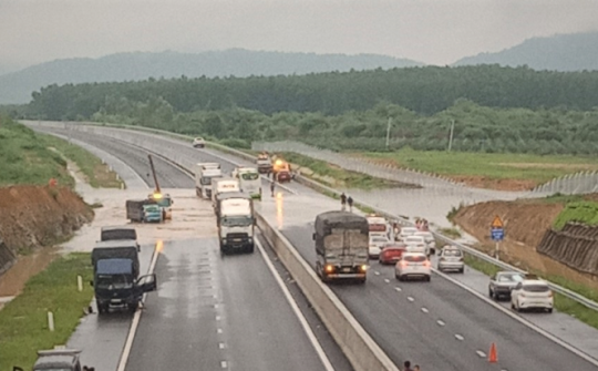 Xử lý triệt để tình trạng ngập tại cao tốc Phan Thiết - Dầu Giây