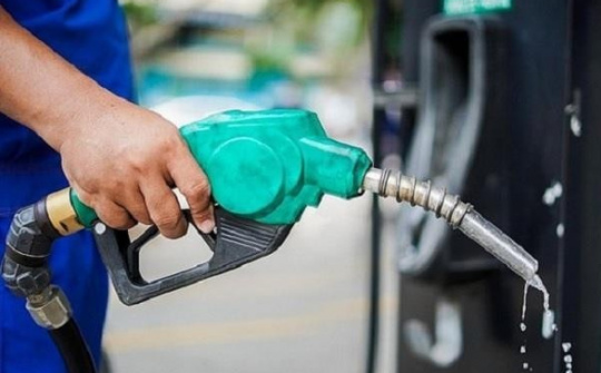 Bảo đảm cung ứng đủ xăng dầu dịp Tết