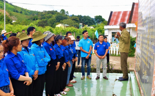 Tăng cường giáo dục giá trị đạo đức truyền thống dân tộc cho sinh viên trong bối cảnh hiện nay