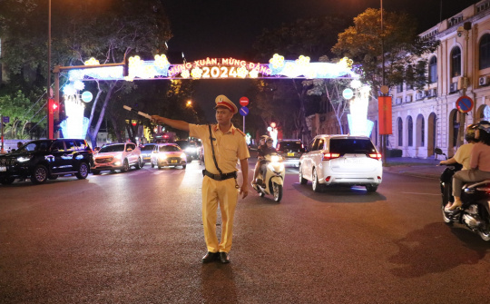 Phòng Cảnh sát giao thông, Công an TP.HCM làm việc xuyên Tết Giáp Thìn 2024 để phục vụ Nhân dân vui xuân, đón Tết an toàn