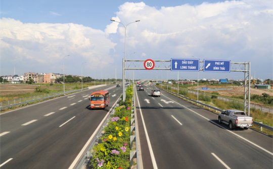 Cấp thiết mở rộng cao tốc đoạn Thành phố Hồ Chí Minh - Long Thành